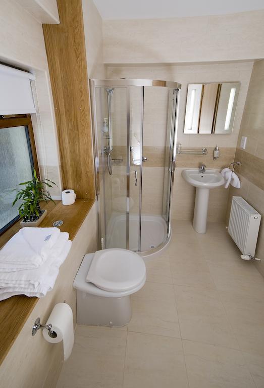 Beach Hotel & Restaurant Даунінгс Номер фото