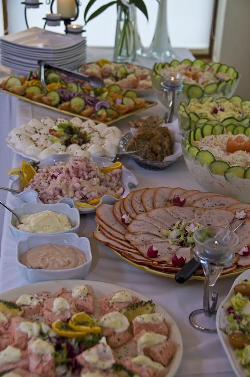Beach Hotel & Restaurant Даунінгс Екстер'єр фото